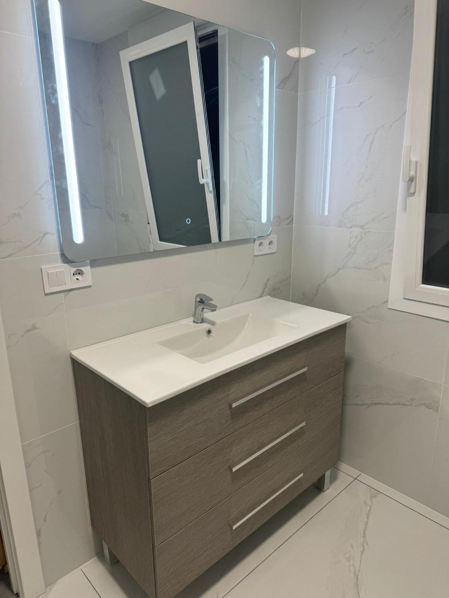Logrono Centro A Estrenar Wifi Impecable Appartement Buitenkant foto